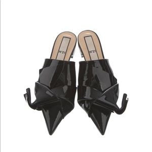 No. 21 patent leather Baltimora